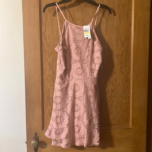 NWT new speechless adjustable pink dress with pockets - Picture 3 of 6